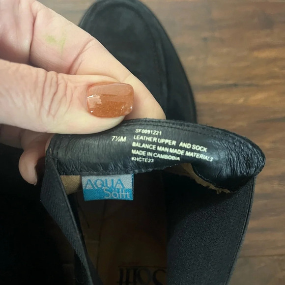 Sofft Samira Black Suede Booties-NWT Size 7.5-Chelsea style - Picture 7 of 14